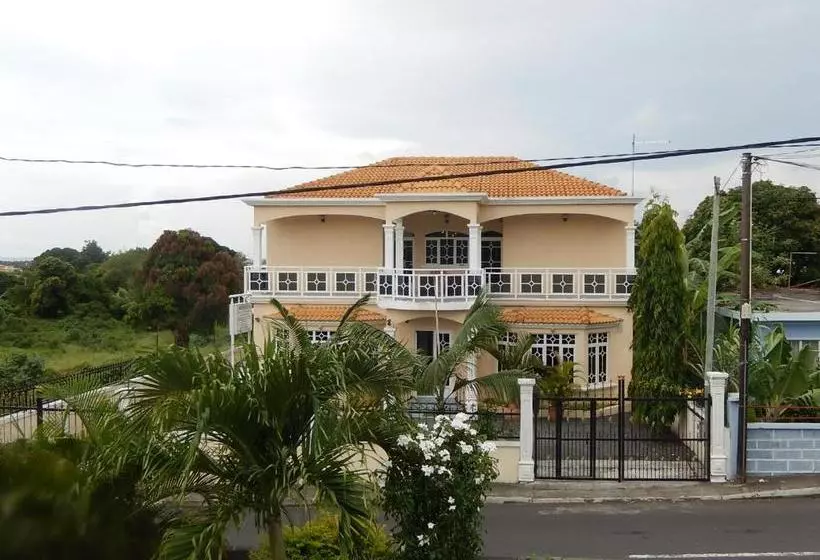 پانسیون La Mirage Residence Guest House