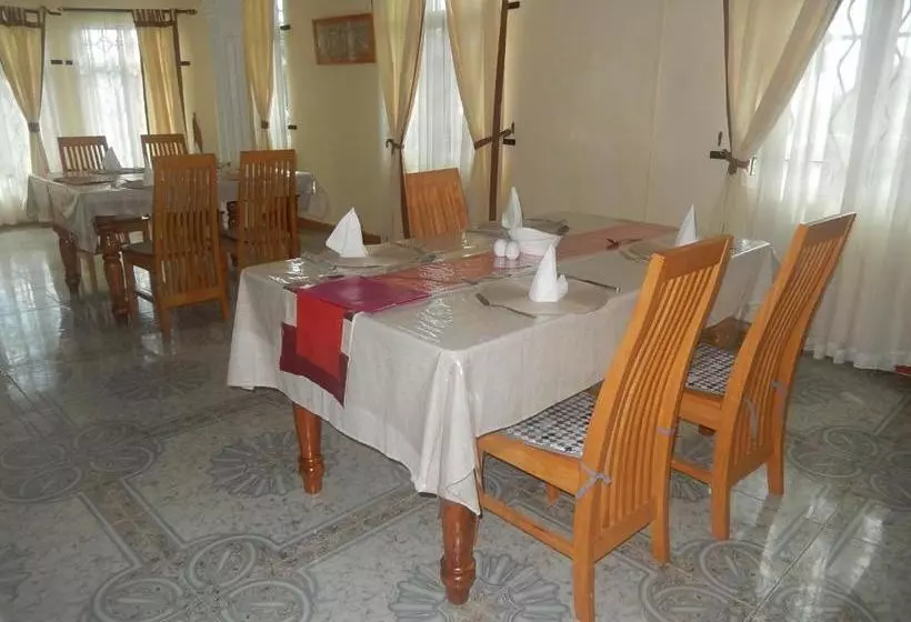 پانسیون La Mirage Residence Guest House