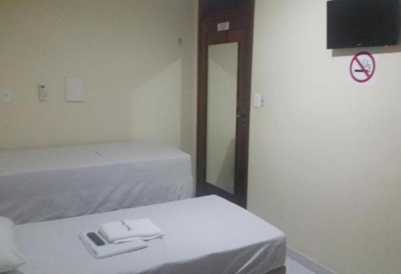 ペンション Pousada Diamante