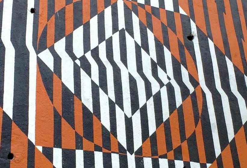 پانسیون The Travelling Chile