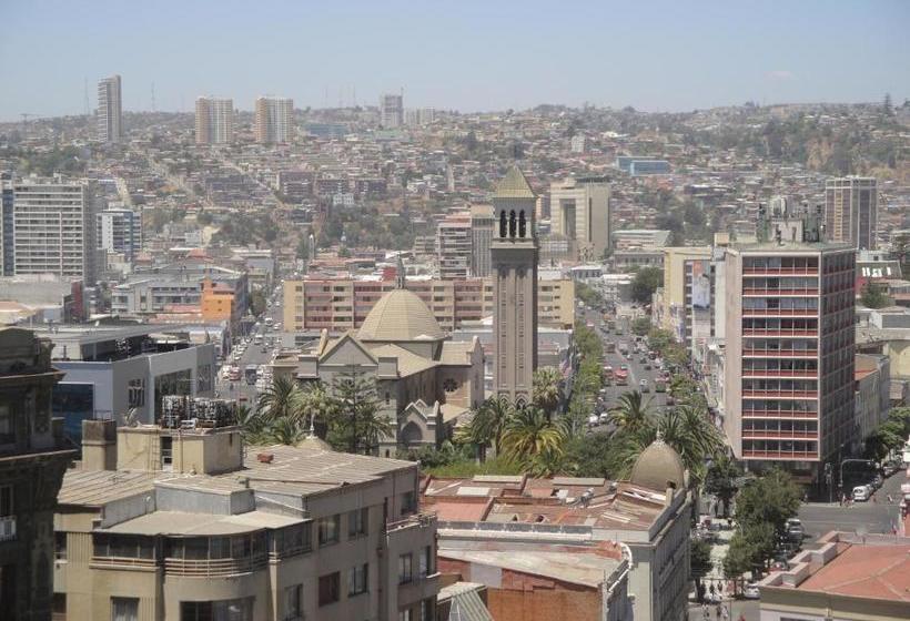 پانسیون The Travelling Chile