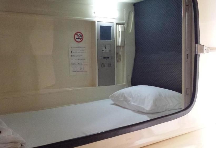 Capsule Hotel Honcho