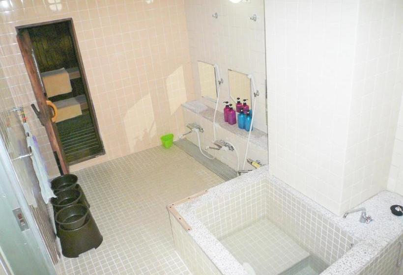 Capsule Hotel Honcho