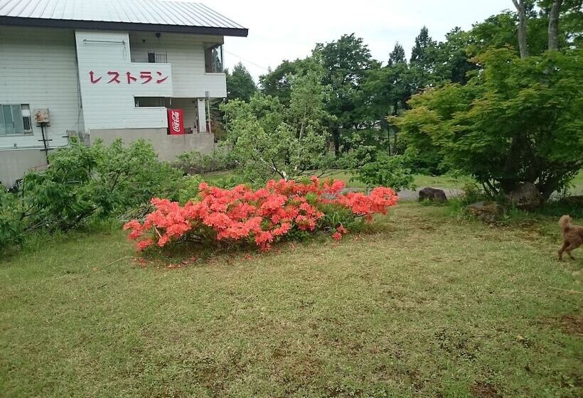 بنسيون Edelweiss Akakura