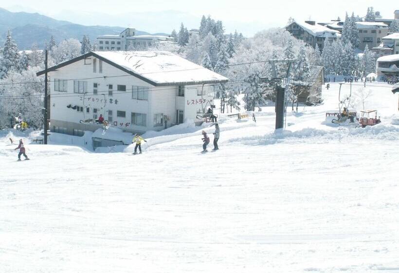 بنسيون Edelweiss Akakura