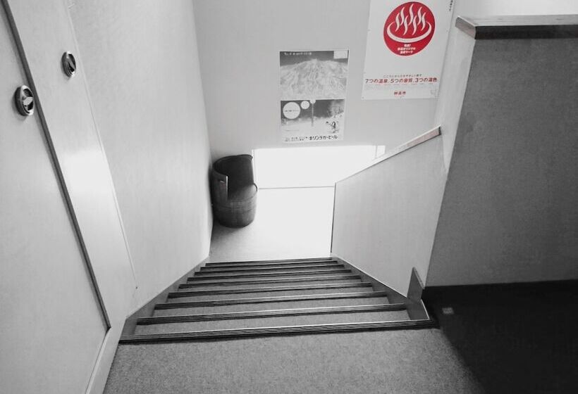 بنسيون Edelweiss Akakura