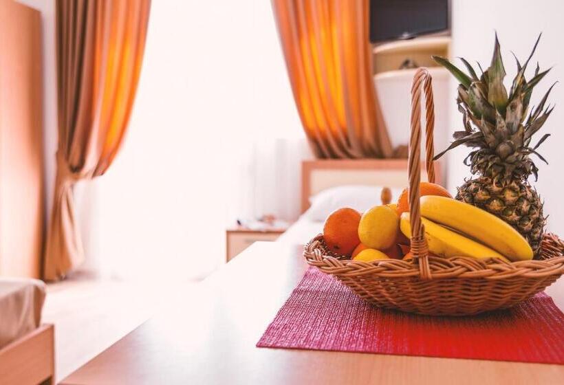 پانسیون Guest House S Lux