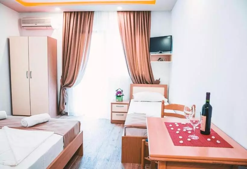 پانسیون Guest House S Lux