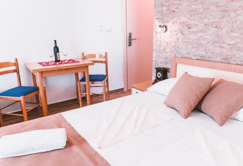 پانسیون Guest House S Lux