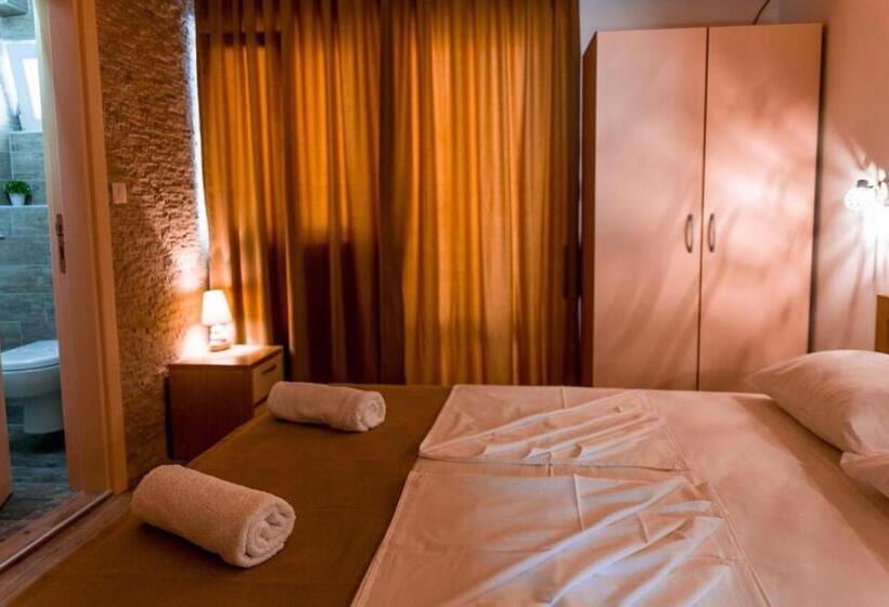 پانسیون Guest House S Lux