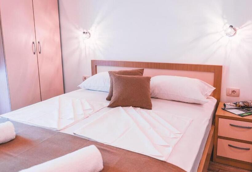 پانسیون Guest House S Lux