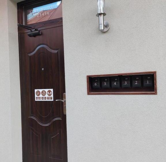 بنسيون Privat Lena