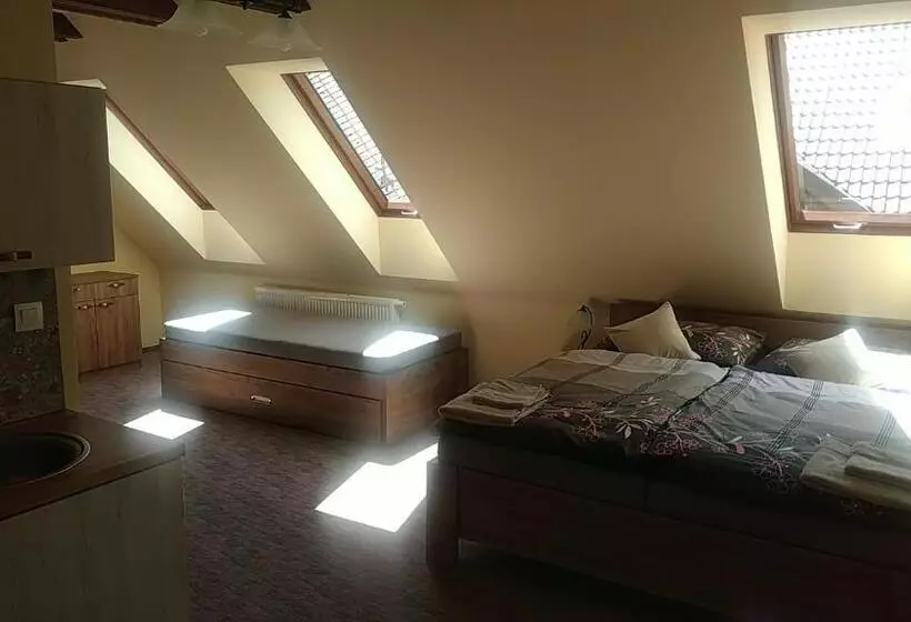 Majatalo Privat Lena