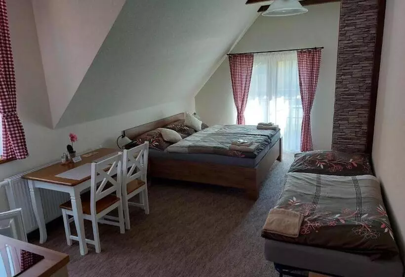 Majatalo Privat Lena