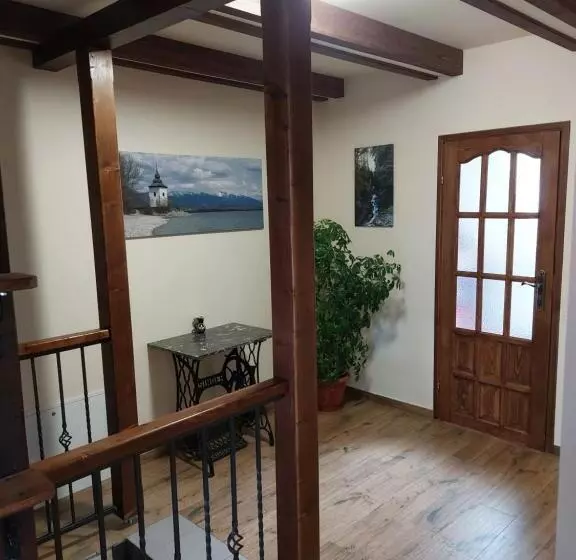 Majatalo Privat Lena