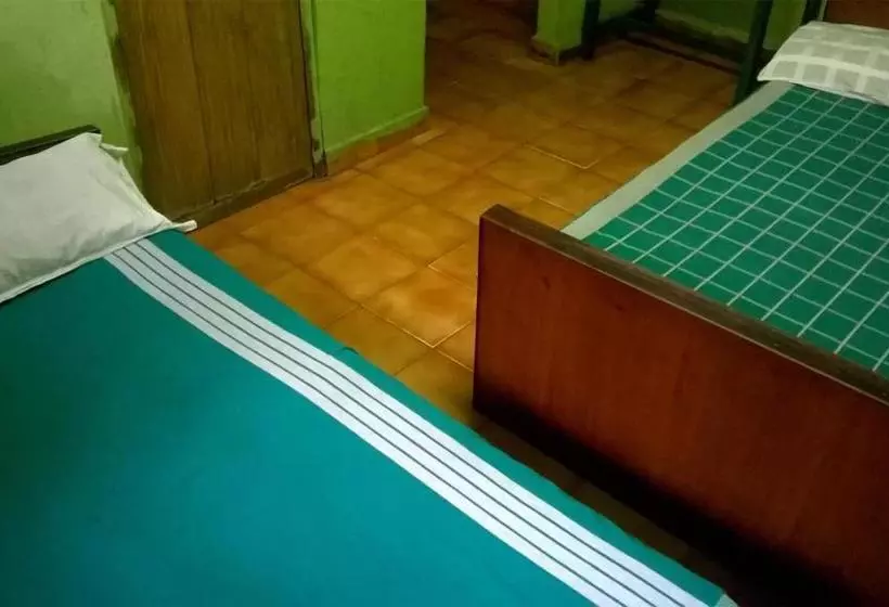 ペンション Xavier Guest House