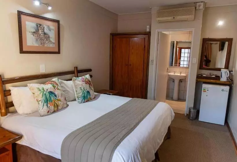 Hotelli Riverside Lodge & Conference Center