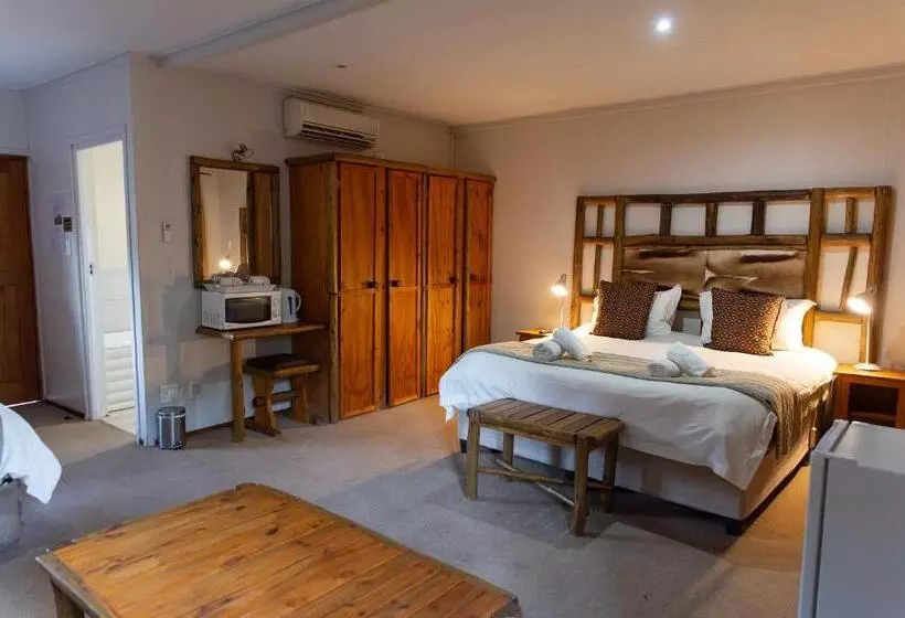 Hotelli Riverside Lodge & Conference Center