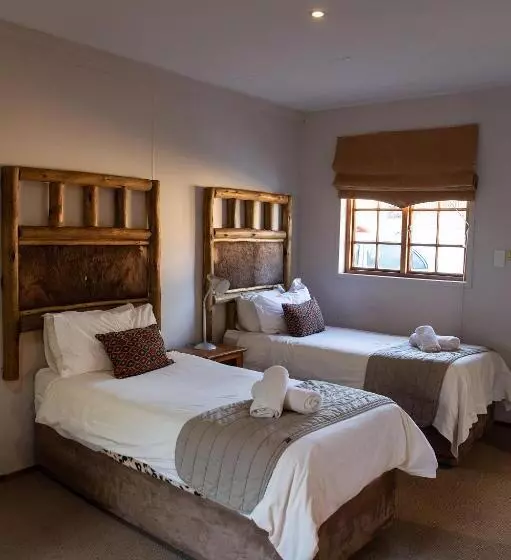 Hotelli Riverside Lodge & Conference Center