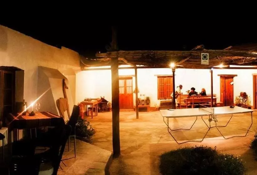 پانسیون La Casa Del Pueblo Hostal