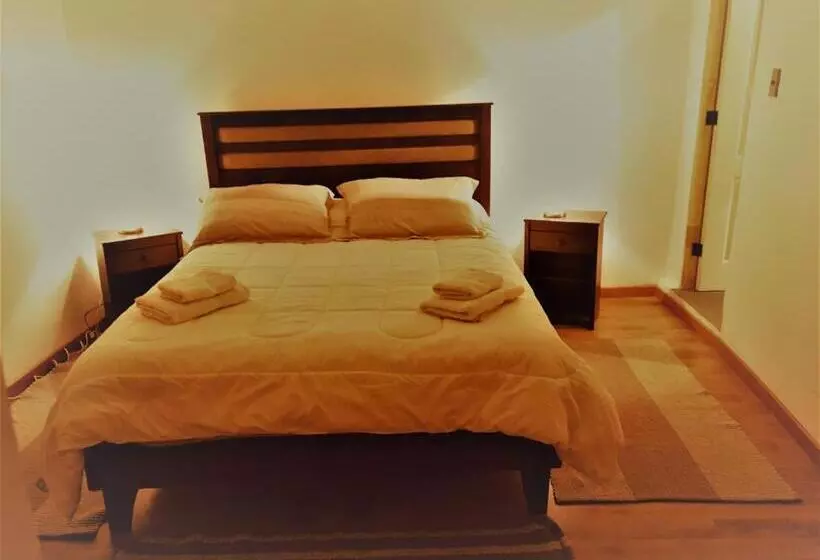 پانسیون La Casa Del Pueblo Hostal