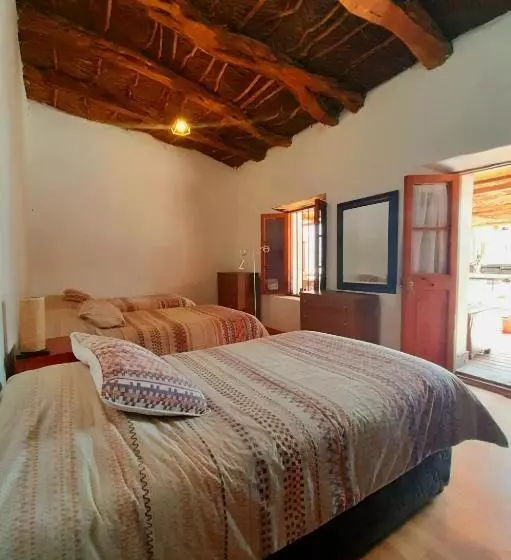 پانسیون La Casa Del Pueblo Hostal