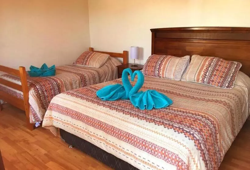 پانسیون La Casa Del Pueblo Hostal