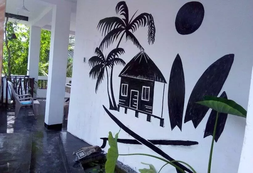 پانسیون Nethu Freedom Cottage