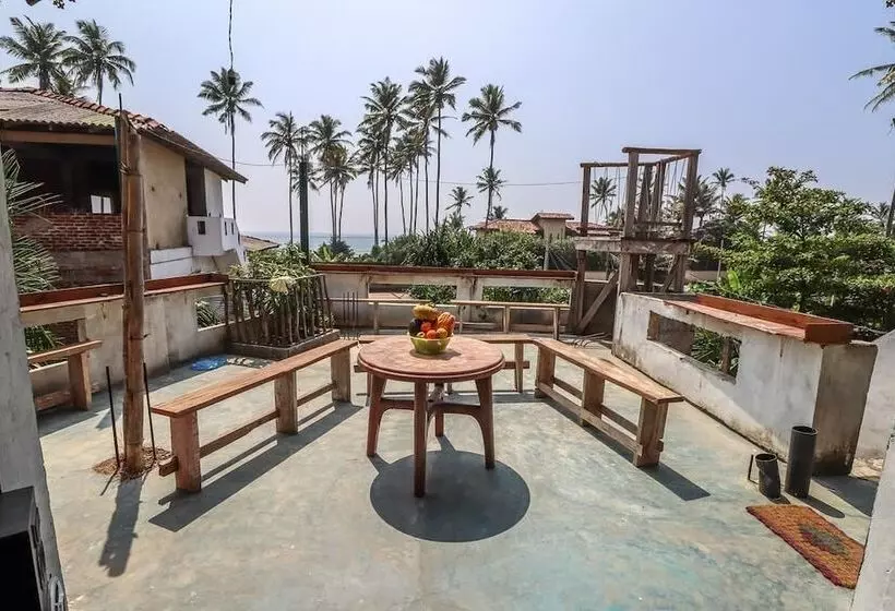 پانسیون Nethu Freedom Cottage