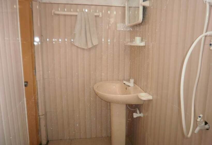 Пансион Nethu Freedom Cottage