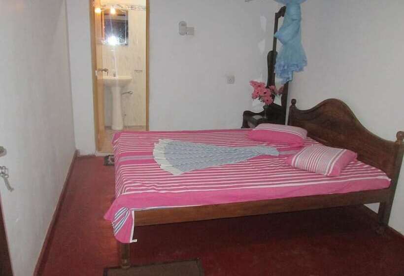 Пансион Nethu Freedom Cottage