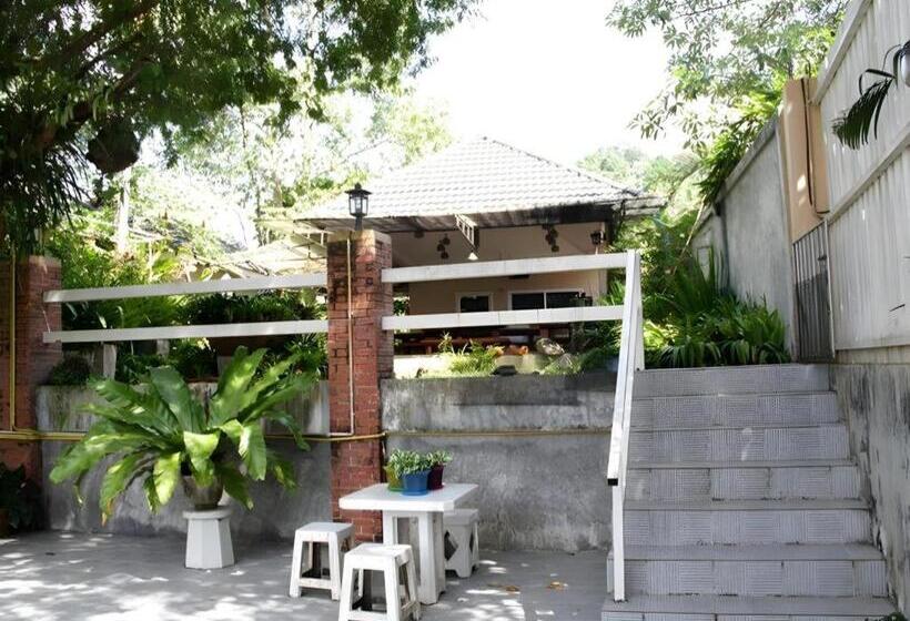 膳宿费 Rommai Rimnaam Resort