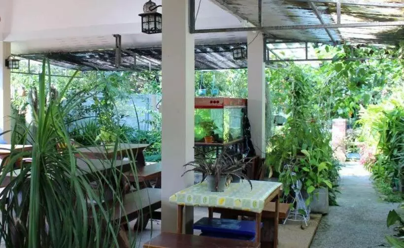 پانسیون Rommai Rimnaam Resort