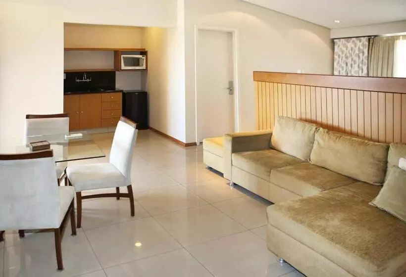 Le Village Distributed By Intercity