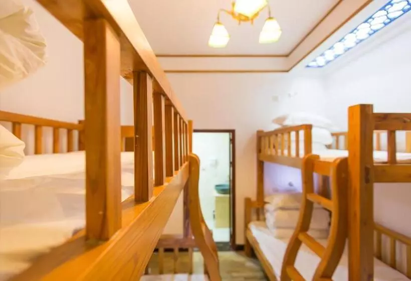 پانسیون Edinburgh Hostel
