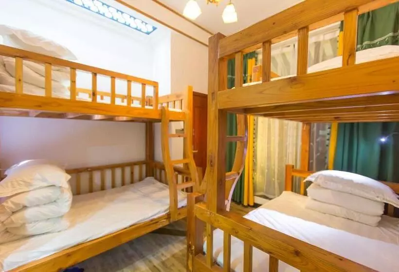 پانسیون Edinburgh Hostel
