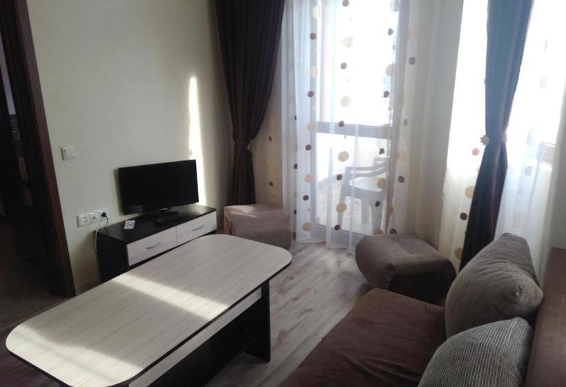 פנסיון Family Hotel Relaxa