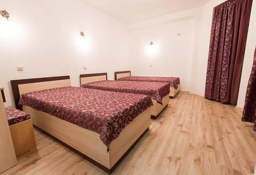 ペンション Family Hotel Relaxa