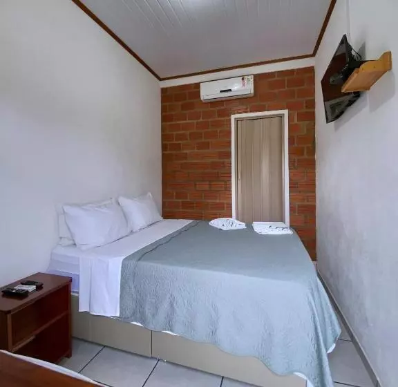 ペンション Pousada Alterosa