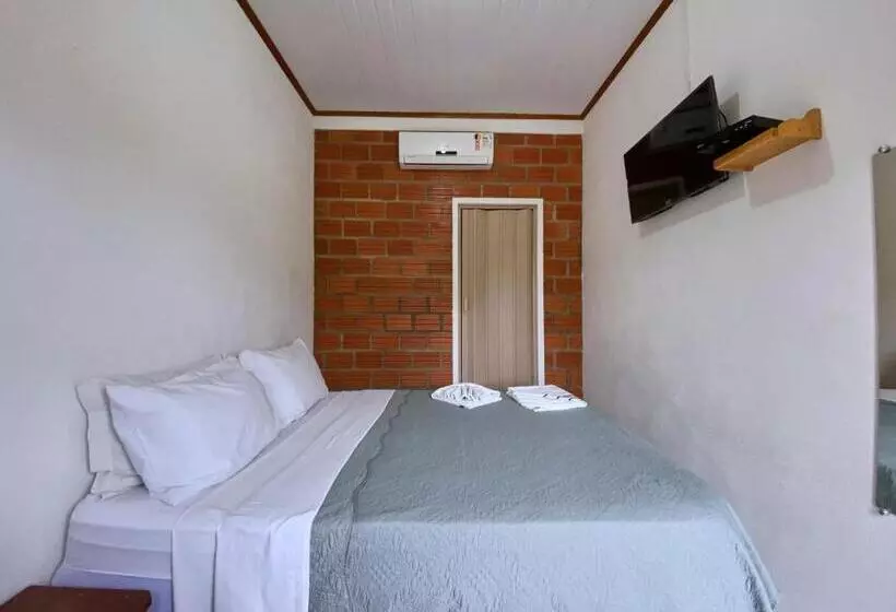 ペンション Pousada Alterosa