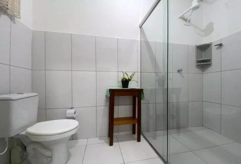 ペンション Pousada Alterosa