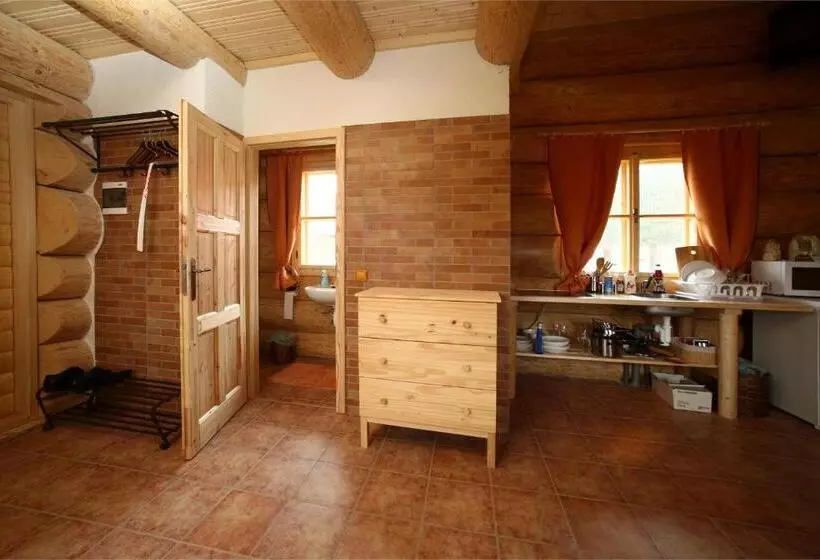 هتل Na Samotě Ve Srubu