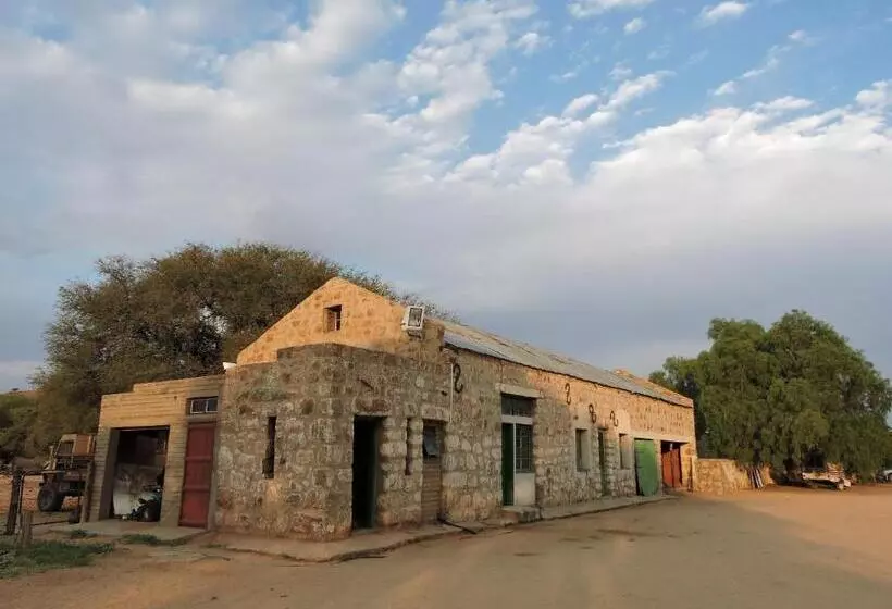 هتل Savanna Guest Farm