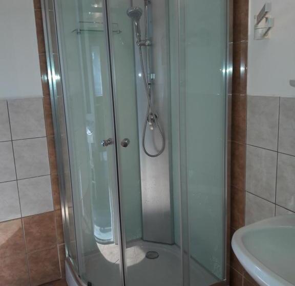 펜션 Avar Vendégház