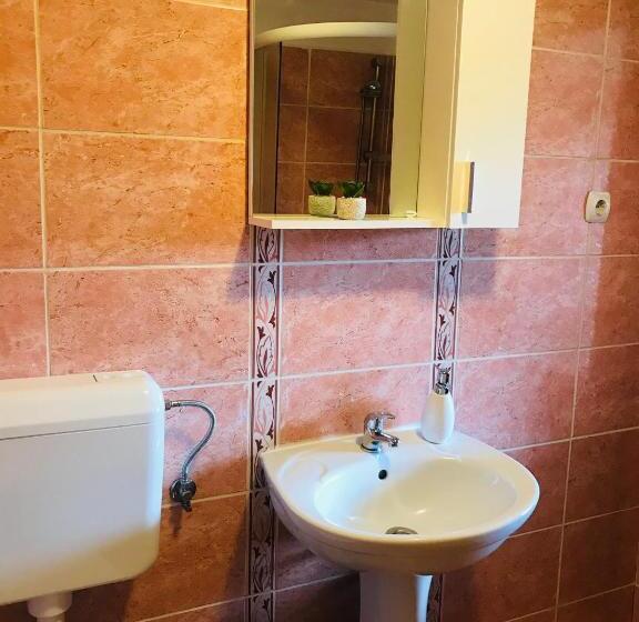 پانسیون Casa Genesini