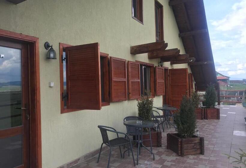 پانسیون Casa Genesini