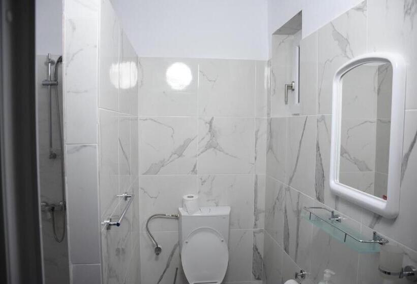 פנסיון Royal Castle