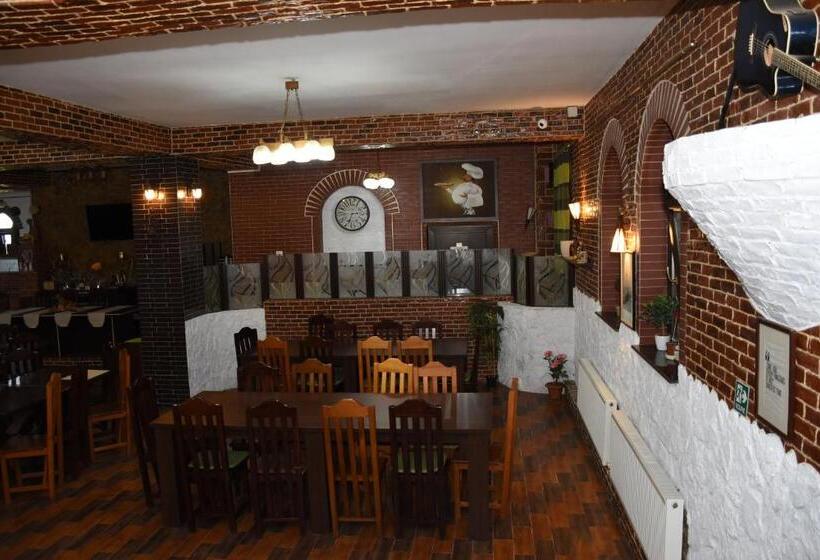 פנסיון Royal Castle