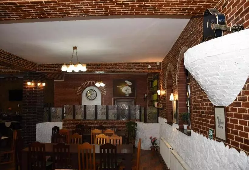 Majatalo Royal Castle