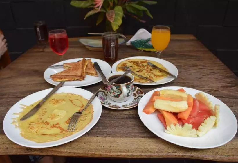 Majatalo Tirta Yoga Inn